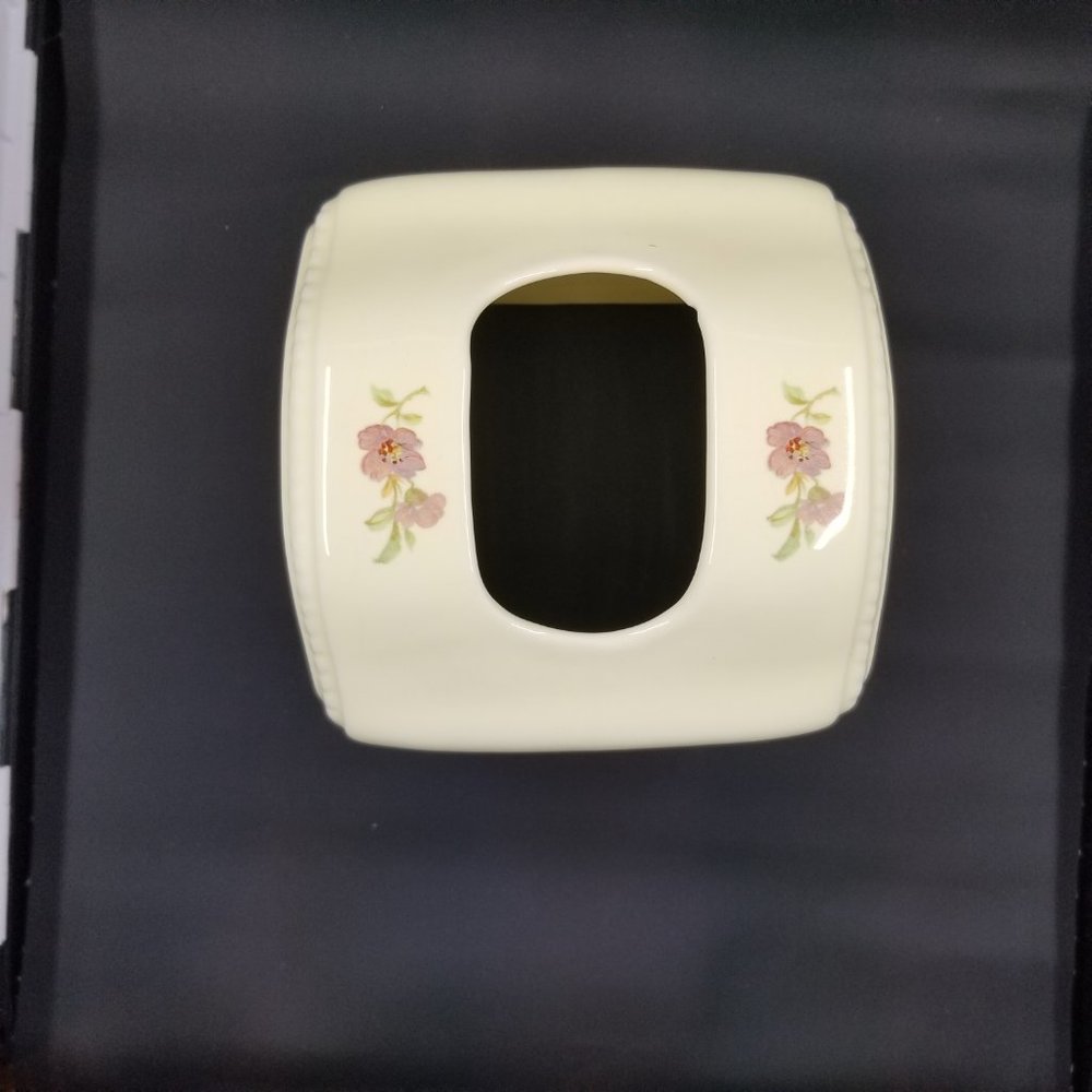VB Athena California Boutique Tissue Box Cover - Picture 6 of 13
